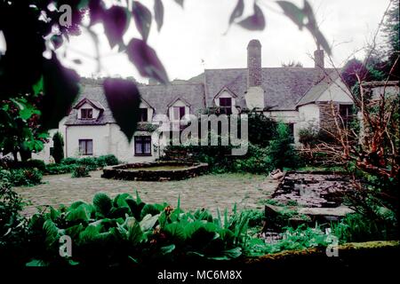 Haunted places - Chambercombe Manor. Der Landsitz von Chambercome (hauptsächlich Tudor), in Ilfracombe, wird durch mehrere Geister, einschließlich der Geist der Lady Jane Grey heimgesucht, und ein unbekannter Mönch. Stockfoto