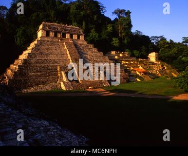 Pyramide Tempel in Palenque - die so genannte Tempel der Inschriften. Stockfoto