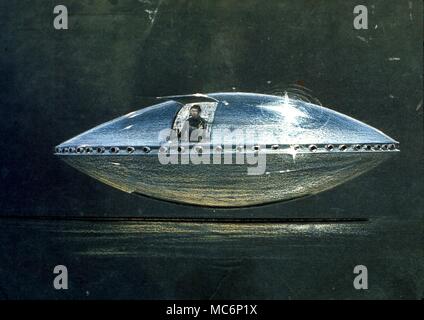 UFO - Künstler Eindruck von Ufo von Joe Joe Simonton (Pfannkuchen), die 1961 ein Alien met gesehen, sie empfangen von einem Geschenk der vier Stücke des Brotes. Stockfoto