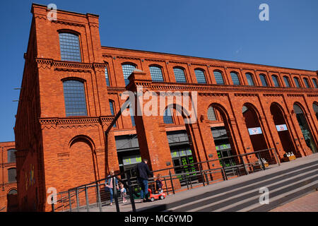 Lodz Polen Einkaufen im Einkaufszentrum Manufaktura April 2018 Stockfoto