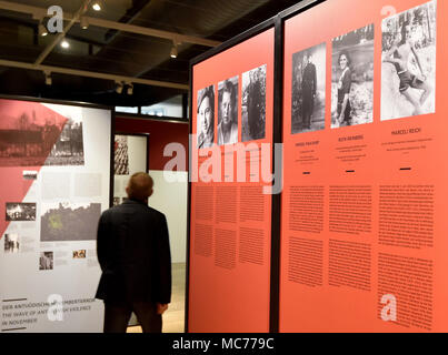 13 April 2018, Deutschland, Oranienburg: eine neue Ausstellung in Sachsenhausen 'Der Weg in den Abgrund - Das Jahr 1938" (Lit. Der Weg in den Abgrund - das Jahr 1938) wird die Erinnerung an die Ereignisse, die sich im Jahr 1938, nahm, mit der Progromnacht (Nacht der Scherben, ein Höhepunkt war der Verfolgung der Juden. Foto: Bernd Settnik/dpa-Zentralbild/dpa Stockfoto