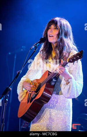 Madison, Wisconsin, USA. 12 Apr, 2018. NICKI BLUHM führt im Konzert im Majestic Theater in Madison, Wisconsin Credit: Daniel DeSlover/ZUMA Draht/Alamy leben Nachrichten Stockfoto