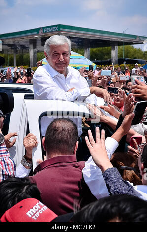 April 13, 2018 Cuautitlan Izcalli, Staat von Mexiko. 13 Apr, 2018. Die Kandidaten für die Präsidentschaft von Mexiko, Andres Manuel LÃ³pez Obrador, der Juntos Haremos Historia Koalition, besuchte die Gemeinde CuautitlÃ¡n Izcalli Staat von Mexiko. Foto: OMAR L'PEZ Kreditkarte: Kreditkarte: / ZUMA Draht/Alamy leben Nachrichten Stockfoto