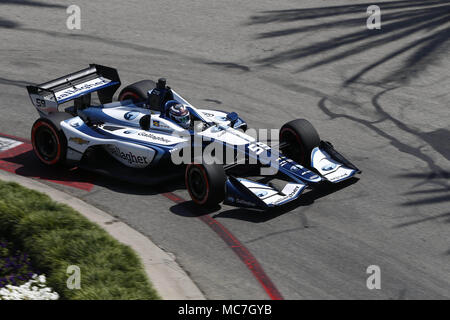 Long Beach, Kalifornien, USA. 13 Apr, 2018. April 13, 2018 - Long Beach, Kalifornien, USA: Max Chilton (59) nimmt zu dem Titel für das Toyota Grand Prix von Long Beach an Straßen von Long Beach in Long Beach, Kalifornien, zu üben. Credit: Justin R. Noe Asp Inc/ASP/ZUMA Draht/Alamy leben Nachrichten Stockfoto