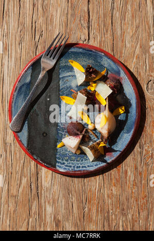 Gebratene rote Bete mit Knoblauch Corazon de Tierra, Valle de Guadalupe, Baja California, Mexiko Stockfoto