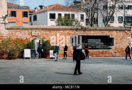 Venedig, Italien - 28. März 2018: Hauptplatz im Jüdischen Ghetto von Venedig Stockfoto