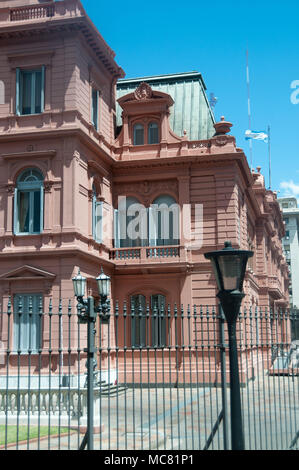 Die Casa Rosada, auch als das Rosa Haus bekannt, ist die offizielle Executive manion und Büro des Präsidenten von Argentinien. Stockfoto