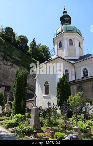 Friedhof St. Peter und St. Peter Abtei in Salzburg, Österreich Stockfoto