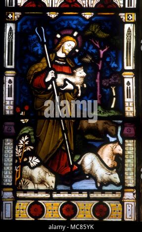 Christliche Jesus mit Schaf "Der Herr ist mein Hirte". Glasfenster in der Pfarrkirche St. Mary's, Godstone, Surrey Stockfoto