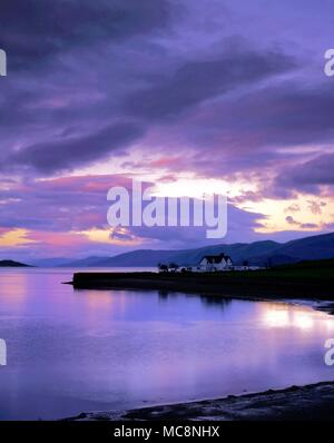 Sonnenuntergang über Loch Linnhe in den schottischen Highlands. Stockfoto