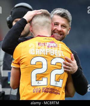 Motherwell Manager Stephen Robinson feiert in Vollzeit nach der William Hill Schottischen Pokal Halbfinale Finale von Hampden Park, Glasgow. Stockfoto