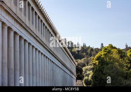 Athen, Griechenland. Zur antiken Agora, Attalus arcade Stoa externe Perspektive Stockfoto