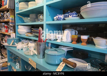 "Wischen Sie" Küche und Tisch Store Interieur, NYC Stockfoto