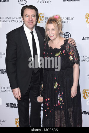 Foto muss Gutgeschrieben © Alpha Presse 079965 12/08/2018 Jonathan Ross und Jane Goldman Bafta-Video Games Awards 2018 Troxy London Stockfoto