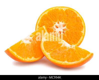 In Scheiben geschnitten tangerine Pfad isoliert Stockfoto