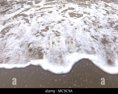 Sea Wave Blick auf Sand, Bild Bild Stockfoto