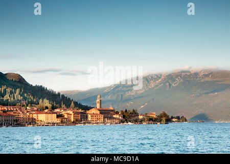 Landschaft in Salò am Gardasee in der Provinz Brescia, Lombardei - Italien. Stockfoto