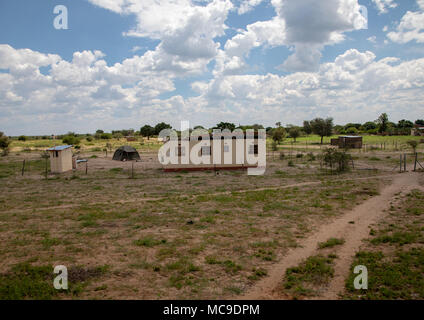 Landschaft der Region Ghanzi in Botswanischen im Sommer Stockfoto