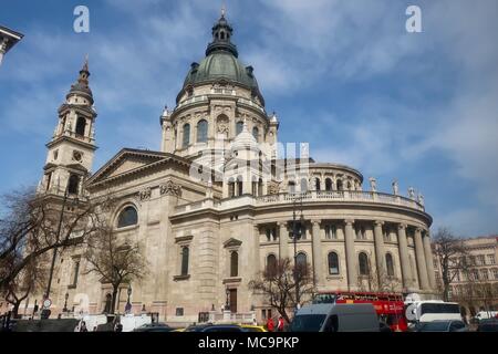 St.-Stephans-Basilika. Budapest, Ungarn. Heiße hellen sonnigen Frühlingstag. April 2018. Stockfoto