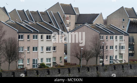 Blick auf den sozialen Wohnungsbau im Zentrum von Ayr, Ayrshire, Schottland, Großbritannien Stockfoto