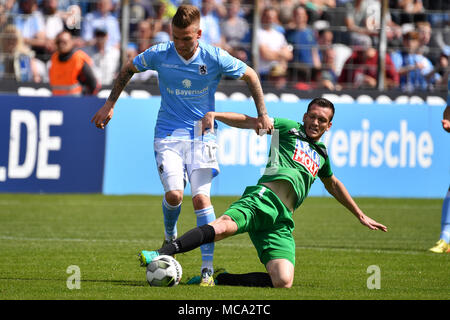 München, Deutschland. 14 Apr, 2018. Daniel Wein (TSV 1860 München), Aktion, Duellen. Fußball-Regionalliga Bayern: TSV München 1860 - VFB Eichstätt, 33. Spieltag, Spieltag 33, Saison 2017/18 am 14.04.2018, Stadion am Gruenwalder Straße. | Verwendung der weltweiten Kredit: dpa/Alamy leben Nachrichten Stockfoto