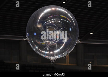 Tokyo Metropolitan Gymnasium, Tokio, Japan. 14 Apr, 2018. Allgemeine Ansicht, 14. April 2018 - Turnen: ABB. Gymnastics World Cup, Tokio Cup 2018 an der Tokyo Metropolitan Gymnasium, Tokio, Japan. Credit: MATSUO. K/LBA SPORT/Alamy leben Nachrichten Stockfoto