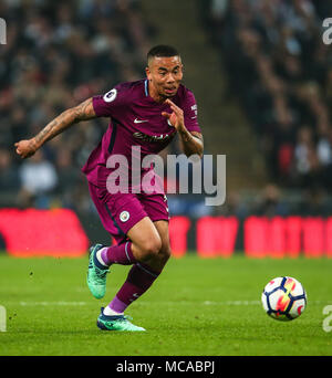 London, Großbritannien. 14 Apr, 2018. Gabriel Jesus von Manchester City in der Premier League Spiel zwischen Manchester City und Tottenham Hotspur im Wembley Stadium am 14. April 2018 in London, England. (Foto von John rainford/phcimages. Credit: PHC Images/Alamy leben Nachrichten Stockfoto