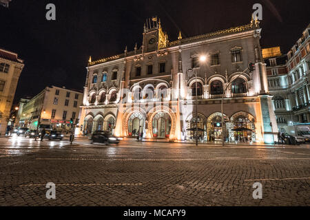 Ein Blick auf die Fassade der Bahnhof Rossio in Lissabon, Portugal Stockfoto