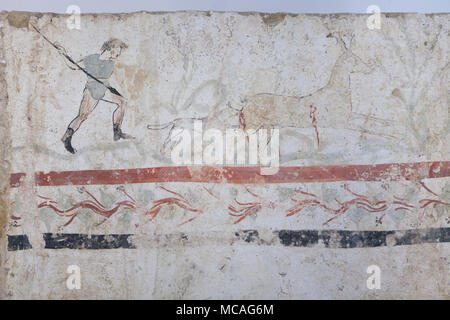 Jagd in der Lukanischen Fresko aus dem 4. vorchristlichen Jahrhundert dargestellt auf Anzeige im Paestum Archäologischen Museum (Museo Archeologico di Paestum) in Paestum, Kampanien, Italien. Stockfoto