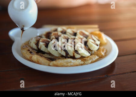 Süße Nachspeise roti mit Bananen Stockfoto