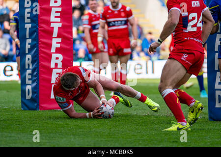 Rümpfe James Donaldson Kerben seine Seiten zweite versuchen, 14. April 2018, Halliwell Jones Stadium Mike Gregory Weg, Warrington, WA2 7NE, England; Betfred Super League Rugby, Runde 11, Warrington Wolves v Hull Kingston Rovers Stockfoto