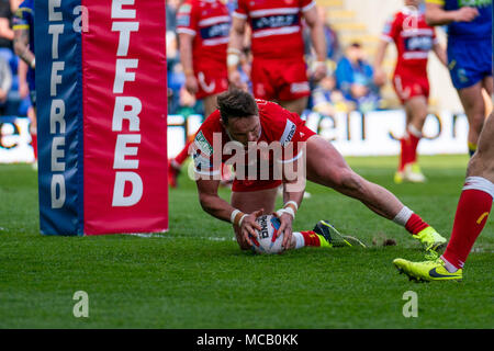 Rümpfe James Donaldson Kerben seine Seiten zweite versuchen, 14. April 2018, Halliwell Jones Stadium Mike Gregory Weg, Warrington, WA2 7NE, England; Betfred Super League Rugby, Runde 11, Warrington Wolves v Hull Kingston Rovers Stockfoto