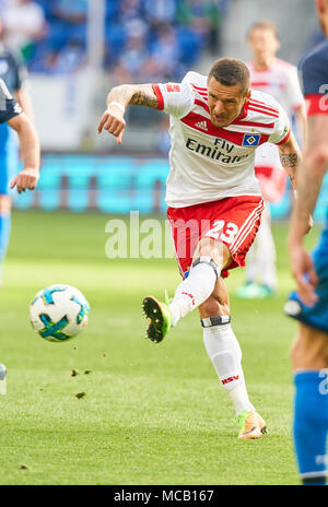 Hoffenheim-Hamburg Fußball, Hoffenheim, 14. April 2018 Sejad Salihovic, HSV 23 treibt die Kugel, Action, full-size, TSG 1899 Hoffenheim - Hamburger SV 2-0 1. Division Bundesliga, Hoffenheim, April 14, 2018, Saison 2017/2018 © Peter Schatz/Alamy leben Nachrichten Stockfoto