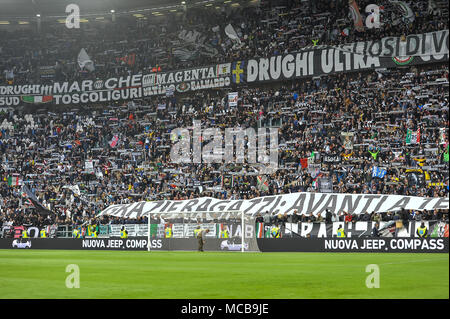 Turin, Italien. 15 Apr, 2018. Während der Serie ein Fußballspiel zwischen FC Juventus und UC Sampdoria bei Allianz Stadion am 15. April, in Turin, Italien 2018. Quelle: FABIO UDINE/Alamy leben Nachrichten Stockfoto