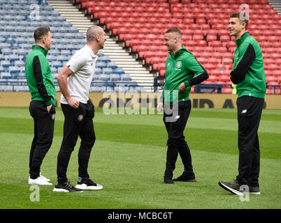 Celtic's (von links nach rechts) Callum McGregor, Scott Brown, Leigh Griffiths und Jozo Simunovic vor der William Hill Schottischen Pokal Halbfinale Finale von Hampden Park, Glasgow. Stockfoto