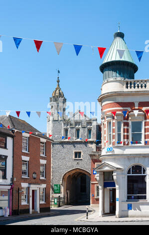 Abtei Vereinigte Reformierte Kirche Eingang Tor, Abtei Wasser, Romsey, Hampshire, England, Vereinigtes Königreich Stockfoto