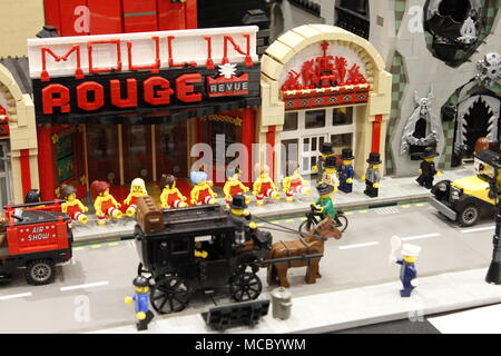 Lego Moulin Rouge Diorama Street Scene Stockfoto