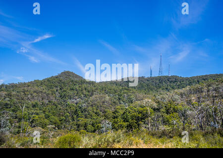 Sendemasten auf dem Gipfel des 1.390 m Mount Canobolas, ein Berg auf einem Sporn der Great Dividing Range in der Zentralen Tablelands Region New Stockfoto