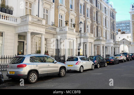 Bunte Häuser in Notting Hill, London, UK. Stockfoto