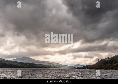 Stormy Skies Lake Bala North Wales. Stockfoto