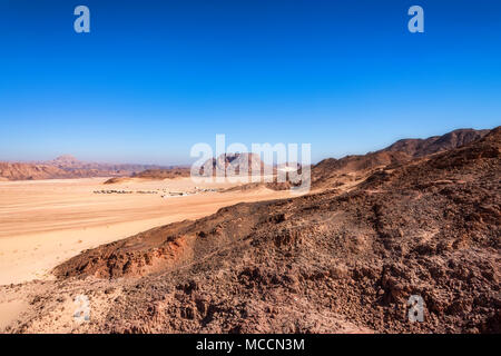 Fernen Häuser in der Wüste am Sinai Halbinsel Stockfoto