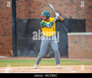 FedEx Park. 15 Apr, 2018. TN, USA; Baylor outfielder, Davion Downey (9), At Bat während des Spiels mit Memphis. Baylor besiegt Memphis, 7-0, die Reihe bei FedEx Park zu gewinnen. Kevin Lanlgey/CSM/Alamy leben Nachrichten Stockfoto