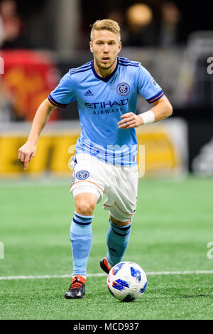 Atlanta, GA, USA. April 15, 2018. New York City defender Anton Tinnerholm (3) Während der MLS Fußball-Spiel zwischen den New York City FC und Atlanta United bei Mercedes-Benz Stadium am Sonntag April 15, 2018 in Atlanta, GA. Jakob Kupferman/CSM Credit: Cal Sport Media/Alamy leben Nachrichten Stockfoto