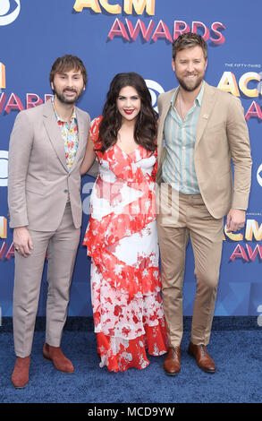 Las Vegas, NV, USA. 15 Apr, 2018. 15. April 2018 - Las Vegas, NV-Lady Antebellum, Dave Haywood, Hillary Scott, Charles Kelley. 2018 ACM Awards Red Carpet Ankünfte am MGM Grand Garden Arena. Photo Credit: MJT/AdMedia Credit: Mjt/AdMedia/ZUMA Draht/Alamy leben Nachrichten Stockfoto