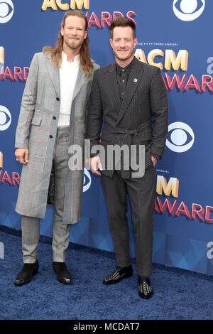 Las Vegas, NV, USA. 15 Apr, 2018. Florida Georgia Line bei der Ankunft für 53 Akademie der Country Music (ACM) Awards - Ankunft 1, MGM Grand Garden Arena in Las Vegas, NV 15. April 2018. Credit: Priscilla Grant/Everett Collection/Alamy leben Nachrichten Stockfoto