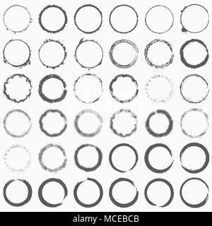 Hand gezeichnet Grunge gebürsteter ring Textur. Not Label, Logo Design im Alter von Element. Big bundle Sammlung von Kreis Grenzen und Frames. EPS 10 Vektor. Stock Vektor