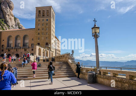 Ein Blick auf die Abtei Santa Maria de Montserrat in Spanien. Stockfoto