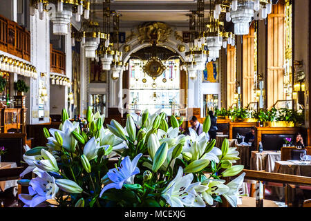 Prager Jugendstil-Restaurant Prager Café im Inneren, Stadthaus, Prager Cafés in der Tschechischen Republik Stockfoto