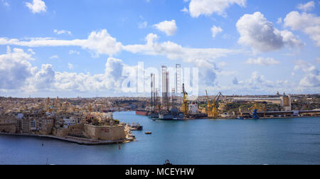 Valletta, Malta. Grand Harbour View vom oberen Barrakka Gärten Stockfoto