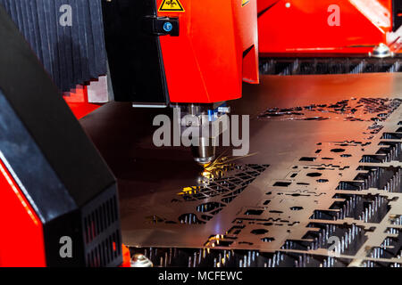 Laser-Ausschnitt-Maschine Stockfoto